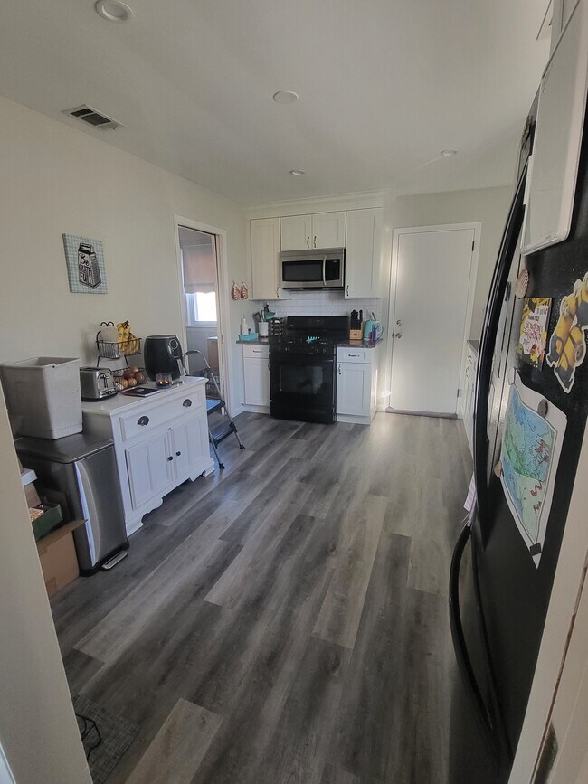 851 Dewey St Unit 2, Union, NJ 07083 Apartments in Union, NJ