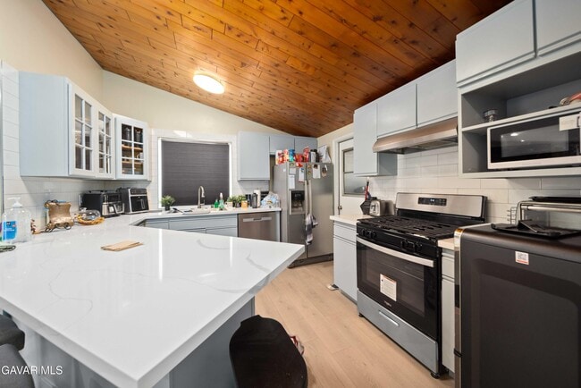 Foto del edificio - 27416 Dewdrop Ave