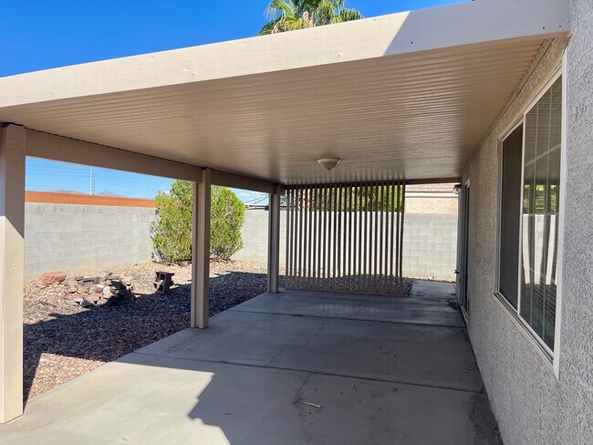 Foto del edificio - 5424 Eagle Claw Ave