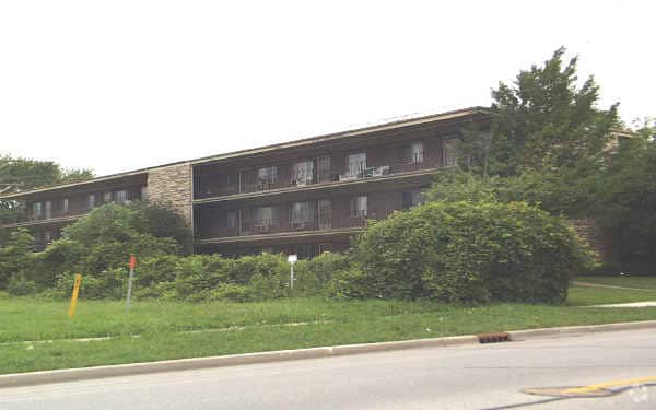Primary Photo - 1740 North Ave