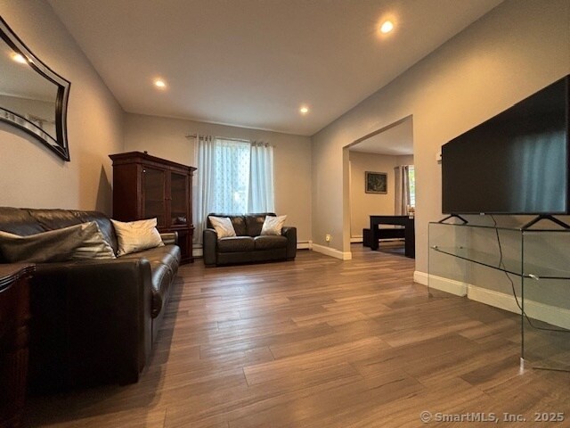 Foto del edificio - 21 Hillside Pl