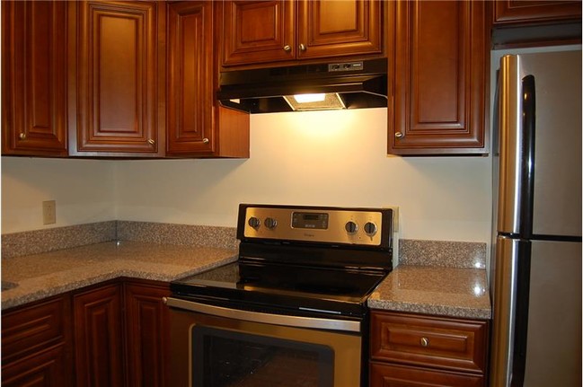 Building Photo - 4309 Earl Dr