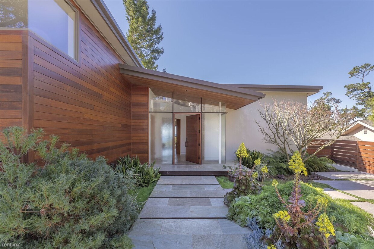 Foto principal - 3 br, 3 bath House - 3843 San Mateo