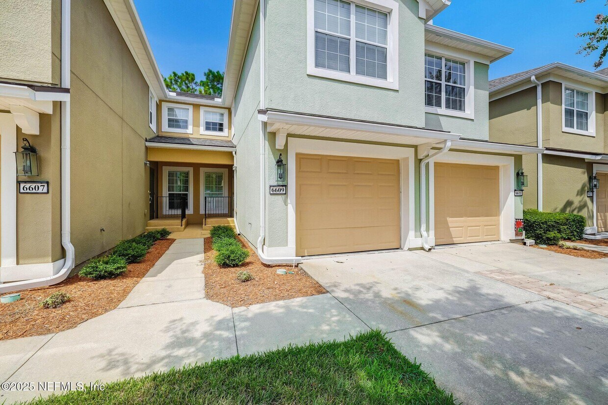Primary Photo - 6609 Spring Flower Ct
