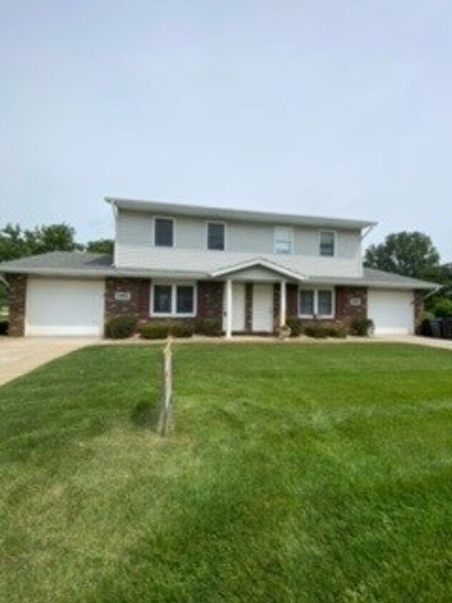 Foto principal - 1402 Co Rd 6
