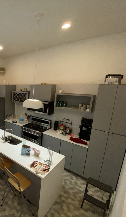 Kitchen - 4635 Umbria St