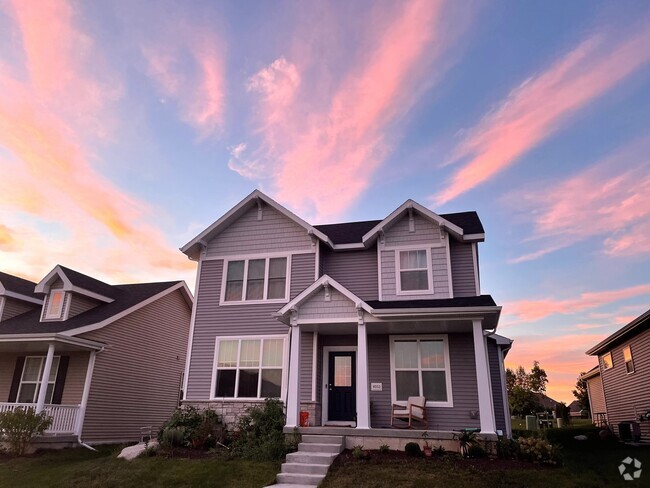 Building Photo - 9353 Honey Elm Ln