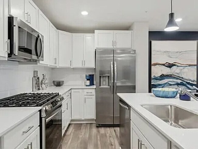 Building Photo - Brand New, New Construction! 3 Bed/2.5 Bath Townhouse- Available Now!