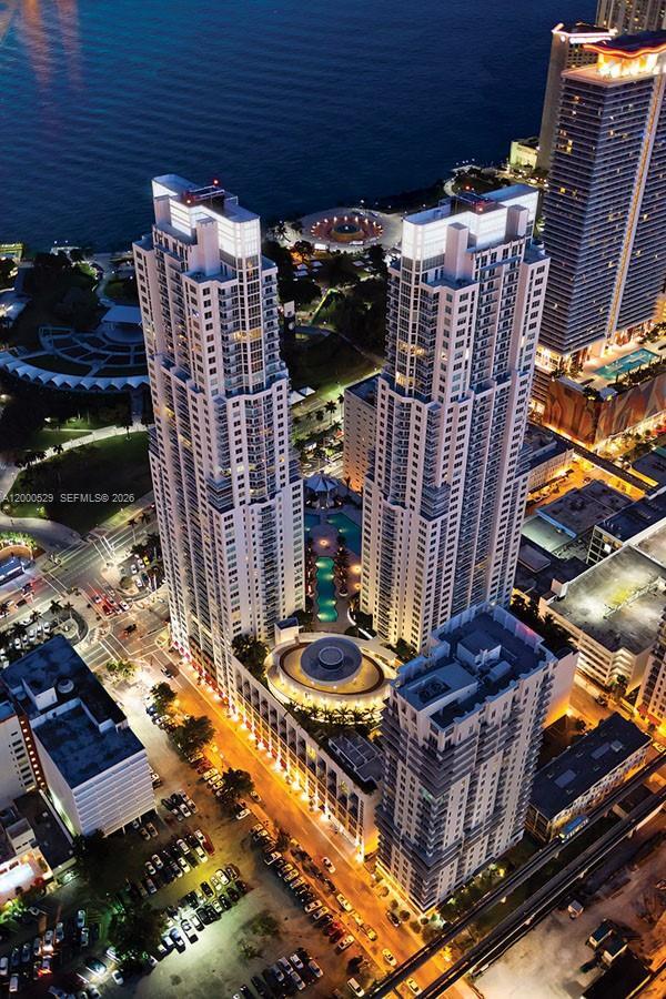 Foto del edificio - 244 Biscayne Blvd