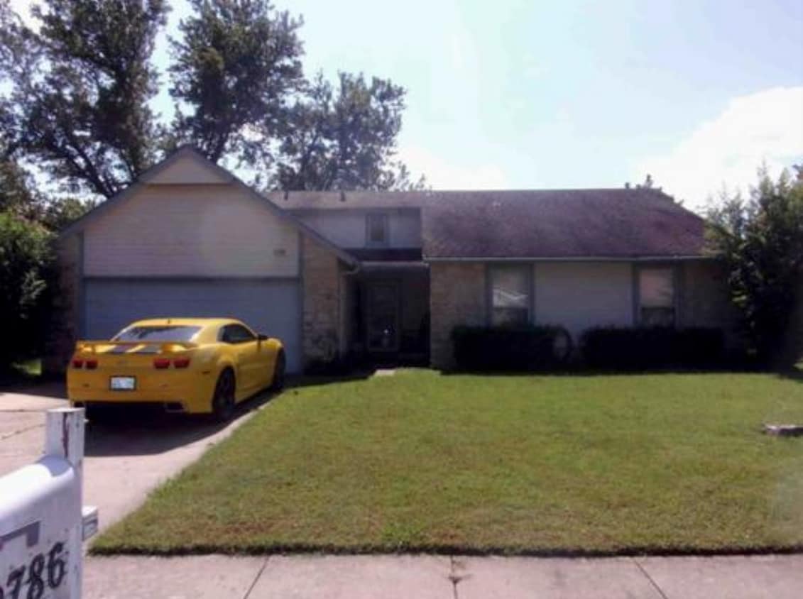 Primary Photo - 2786 W 115th Plz S
