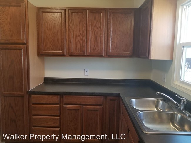 Foto del edificio - 817-837 Arlington Ct