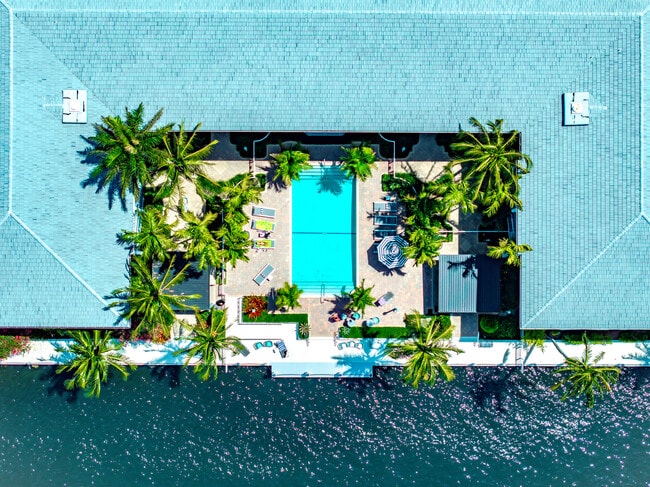 Building Photo - Royal Colonial- Waterfront Residences