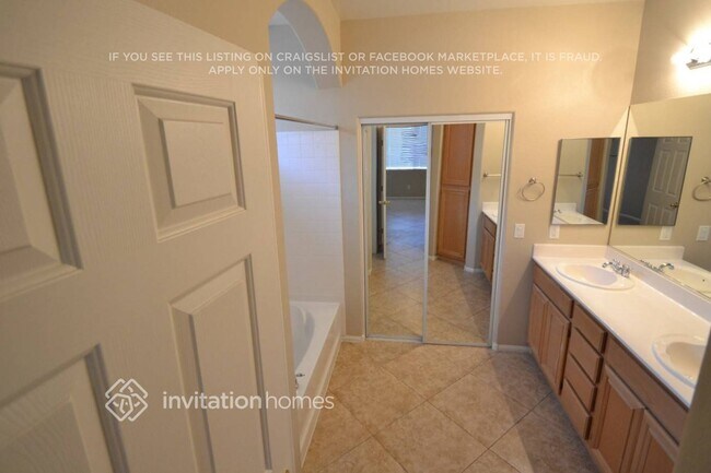 Building Photo - 1016 Barberton Ct