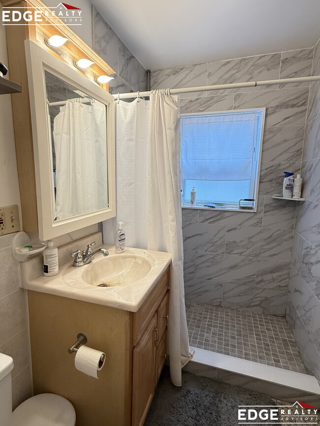 Building Photo - 7 Granite St