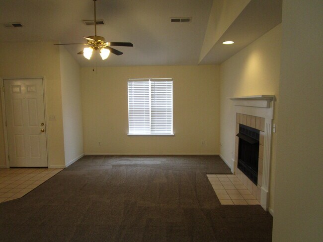Foto del edificio - 4304 W Caleb Ct