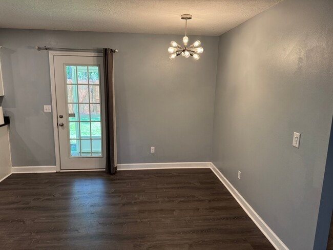 Building Photo - 1705 Pahl Ct