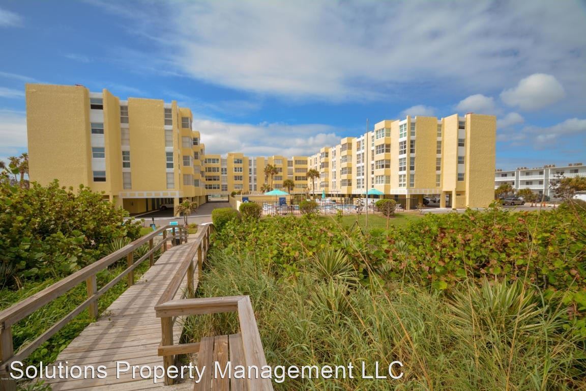 Foto principal - 2 br, 2 bath House - 4700 Ocean Beach Blvd...