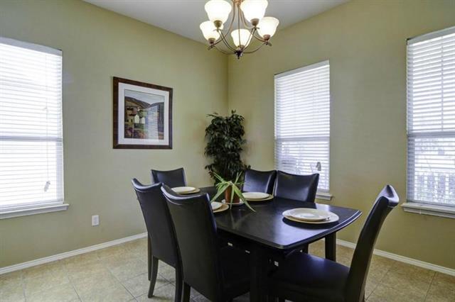 Foto del edificio - 1705 Murphy Ct