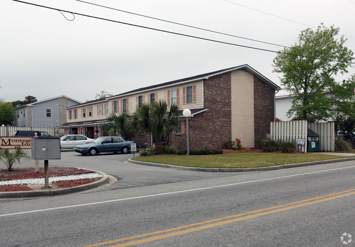 Building Photo - Montego Inn