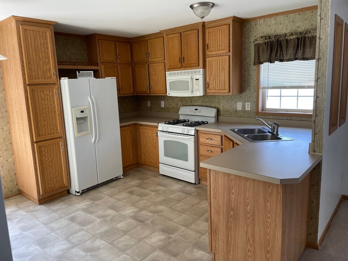 37 Bircher Ave Unit 14, Poughkeepsie, NY 12601 37 Bircher Ave