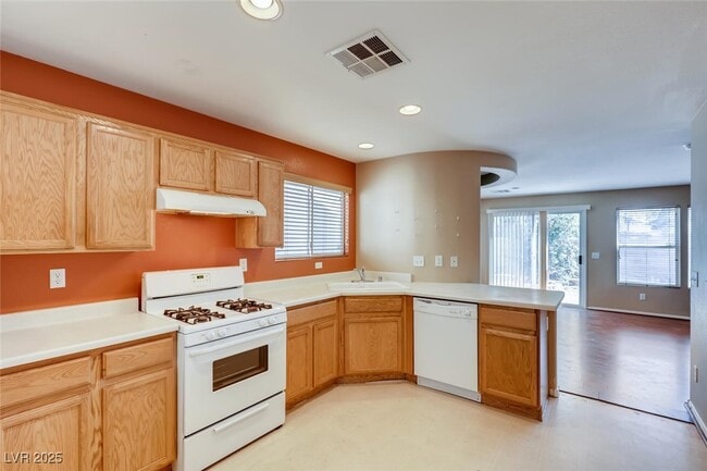 Building Photo - 8725 Pitch Fork Ave