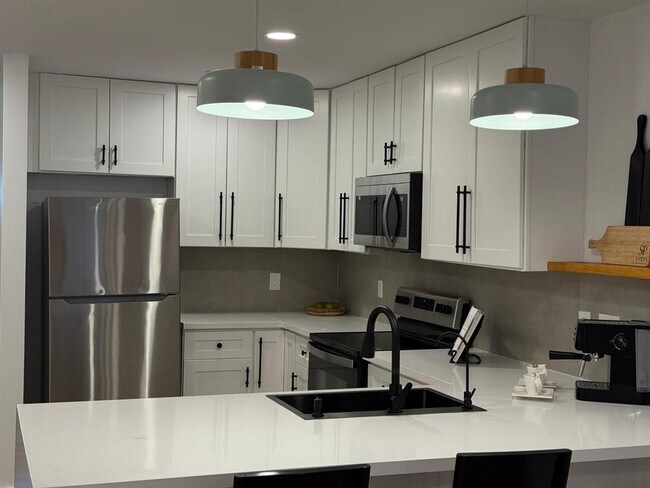 Building Photo - 5239 Arboles Dr