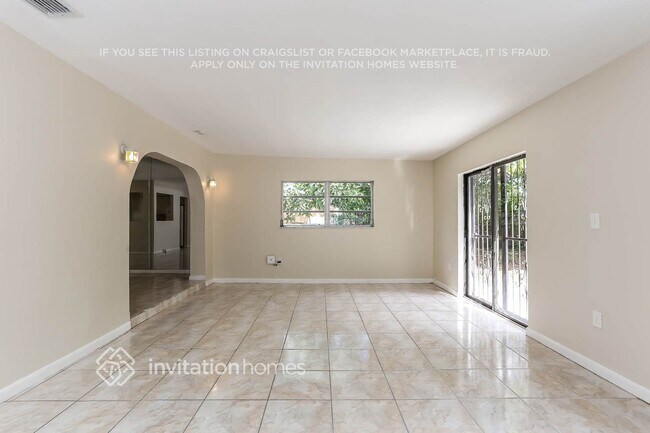 Foto del edificio - 1270 NW 196th St