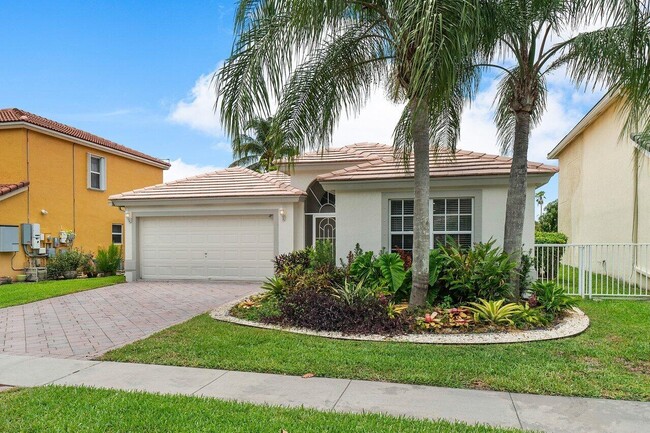Building Photo - 2453 Country Golf Dr