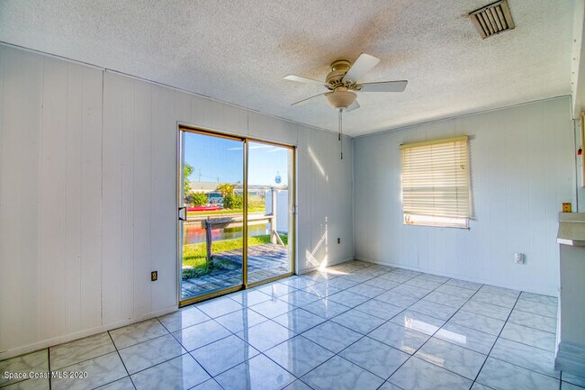 Building Photo - 1600 Sea Shell Dr