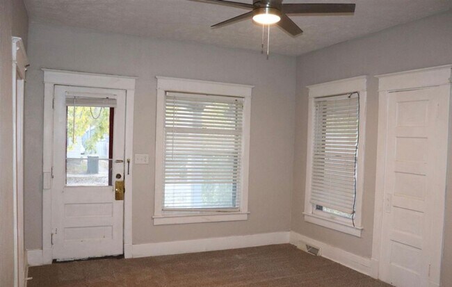 Foto del edificio - 1535 N 32nd St