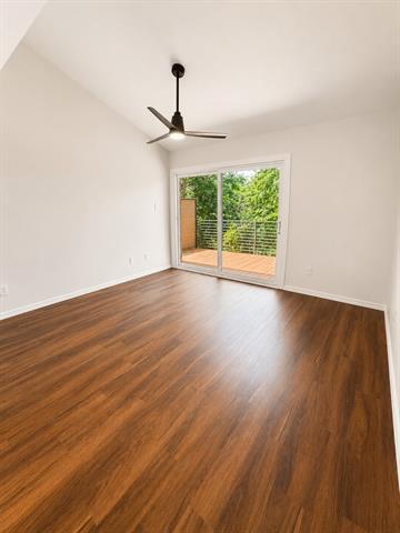 Foto del edificio - 2204 W Park Blvd