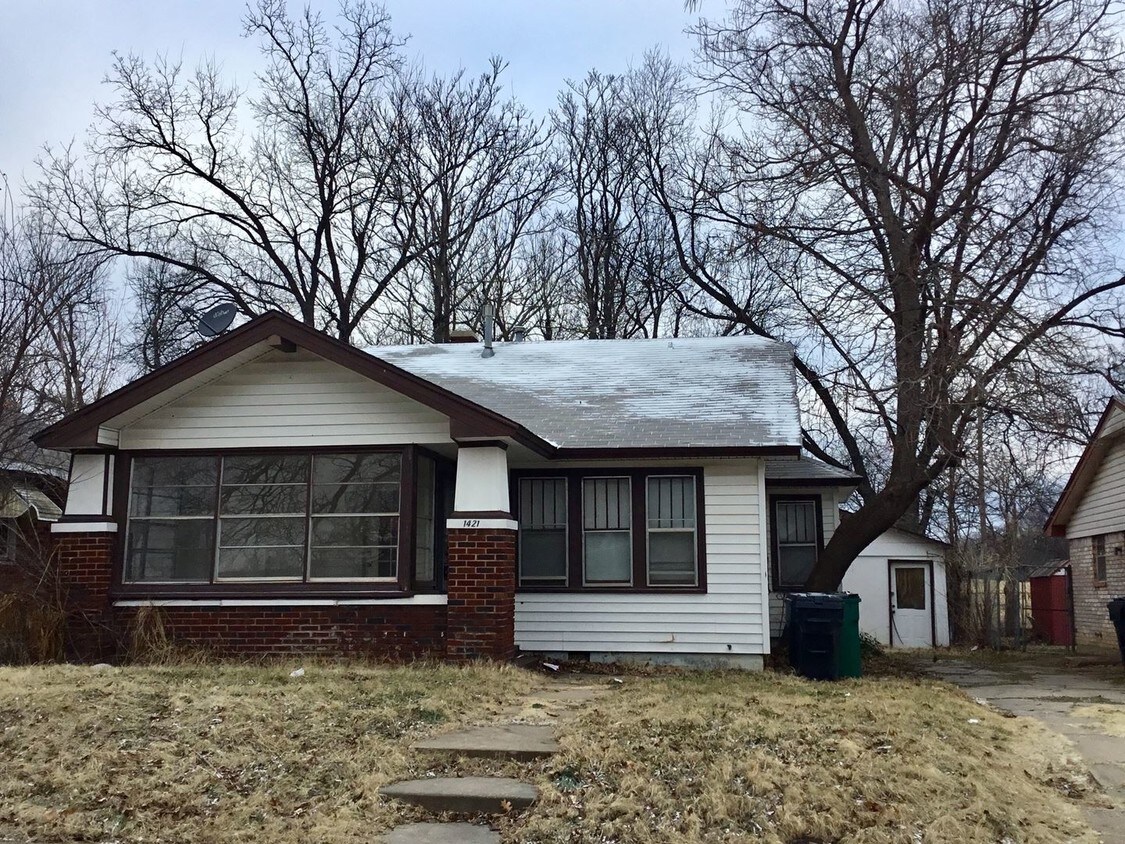 Primary Photo - 2 br, 1 bath House - 1421 NE 17th St