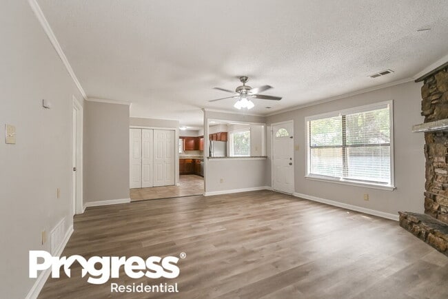 Building Photo - 6340 Treadway Trail