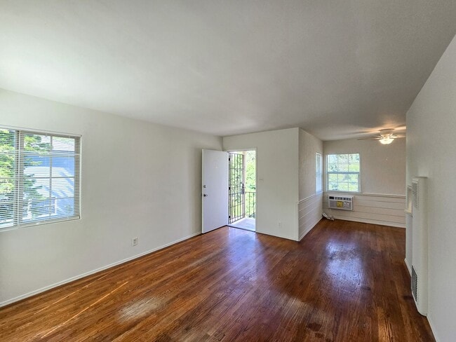 Foto del edificio - 310 N Florence St