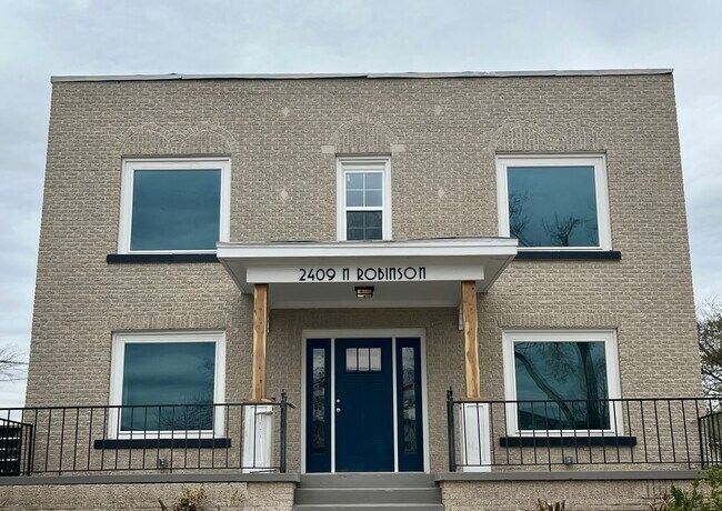 Building Photo - 2409 N Robinson Ave