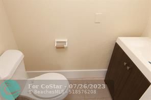 Foto del edificio - 579 NW 41st St