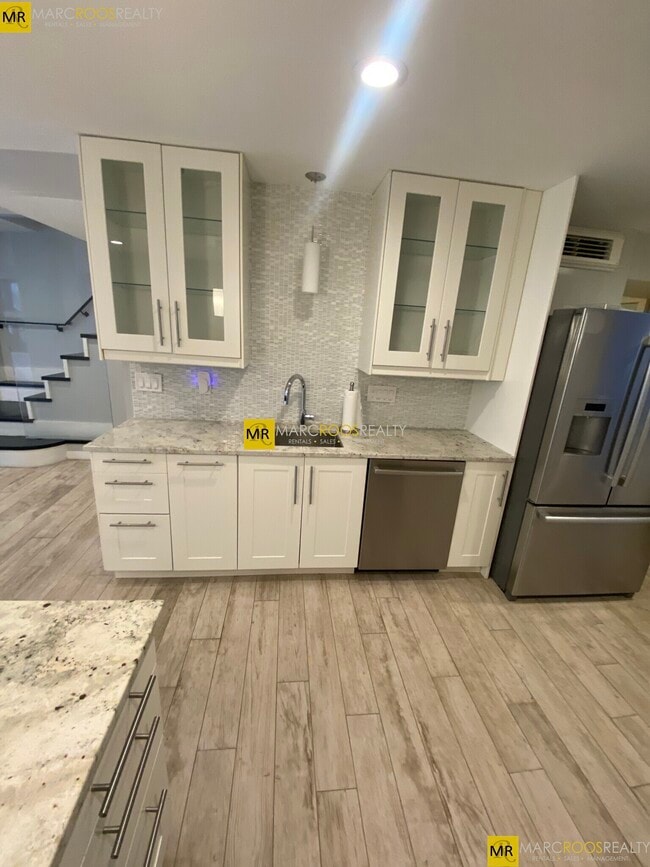 Building Photo - 469 Massachusetts Ave