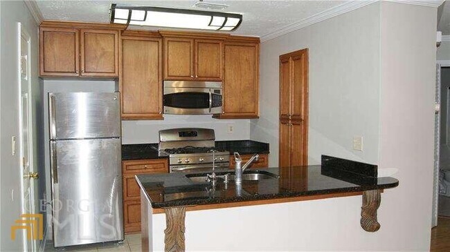 Building Photo - 5668 River Heights Crossing SE