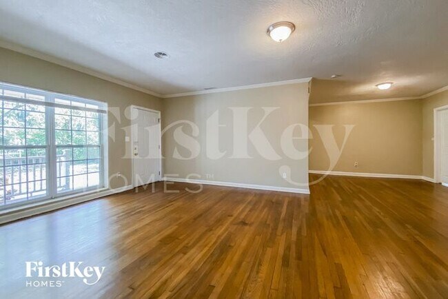 Foto del edificio - 1726 Nebraska Ave
