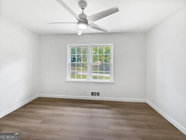 Foto del edificio - 2685 Rainbow Ridge Rd