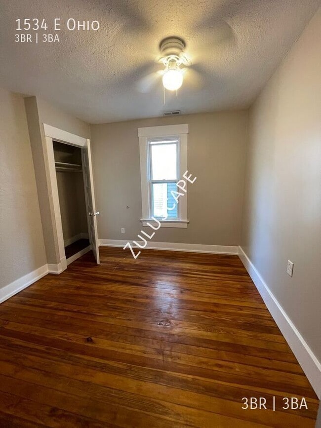 Building Photo - 1534 E Ohio-