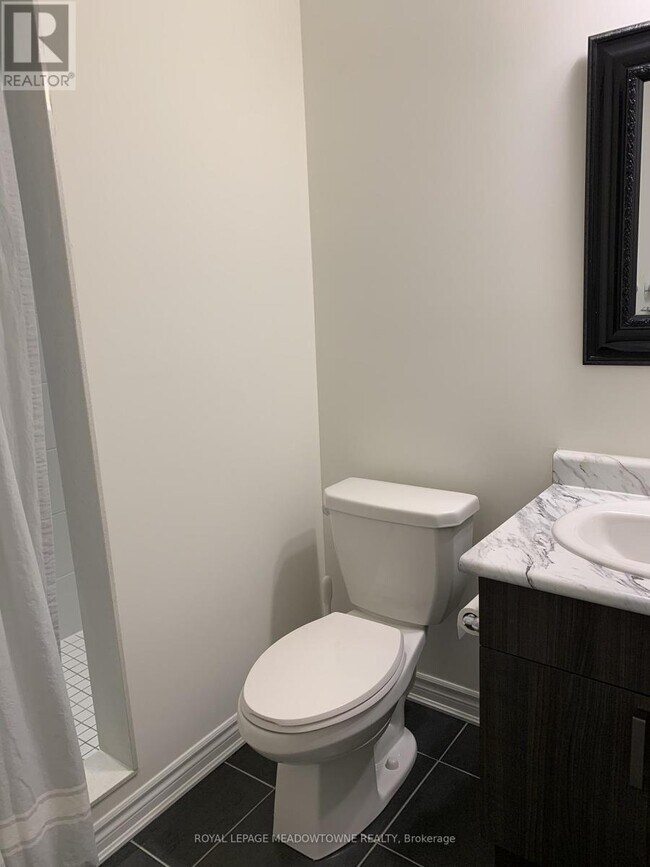 Photo du bâtiment - 1000 Asleton Blvd