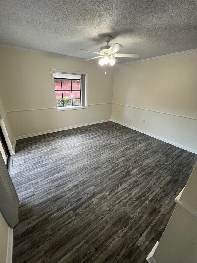 Foto del edificio - 47 Piney Branch Way