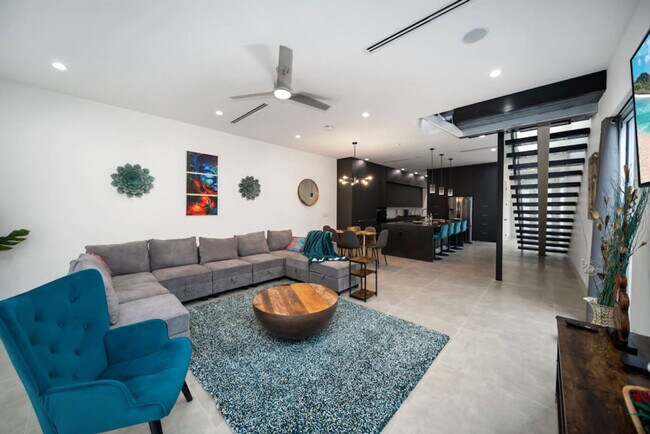 Foto del edificio - 1621 NE 4th Pl