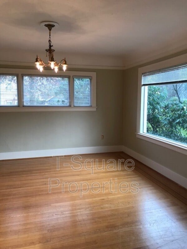 Building Photo - 9056 Avondale Rd NE