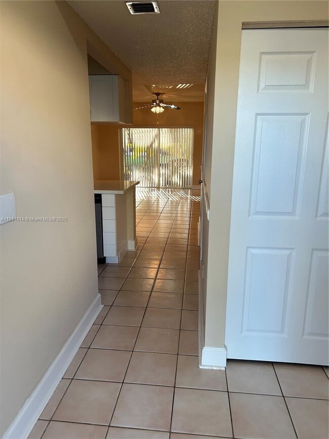 Building Photo - 16609 Hemingway Dr