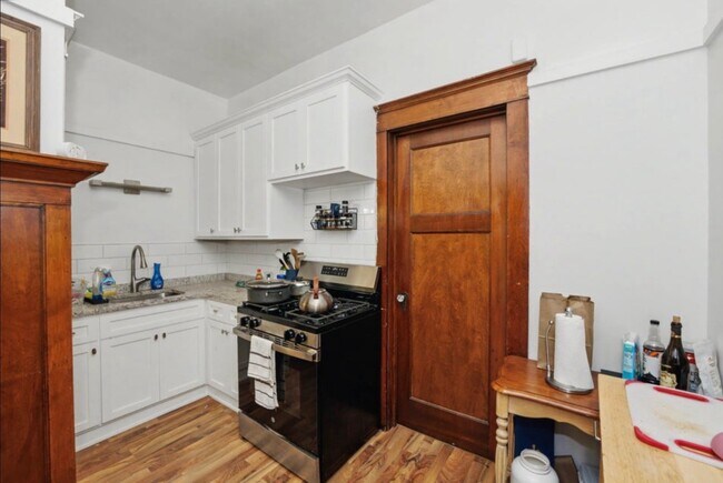 Foto del edificio - 2803 S Wentworth Ave