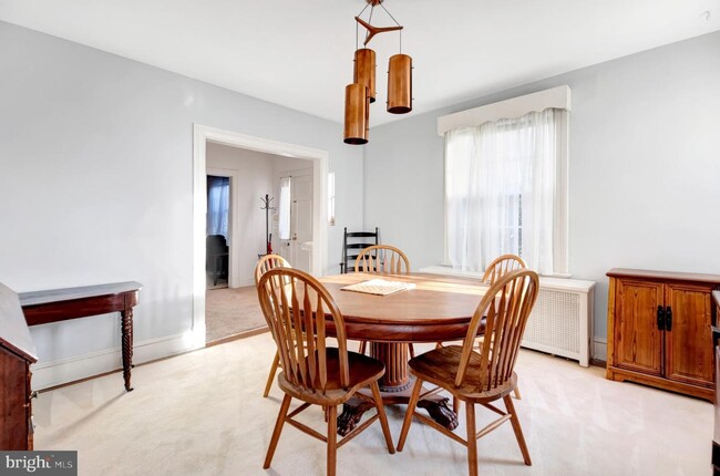 Foto del edificio - 4205 Rosemary St