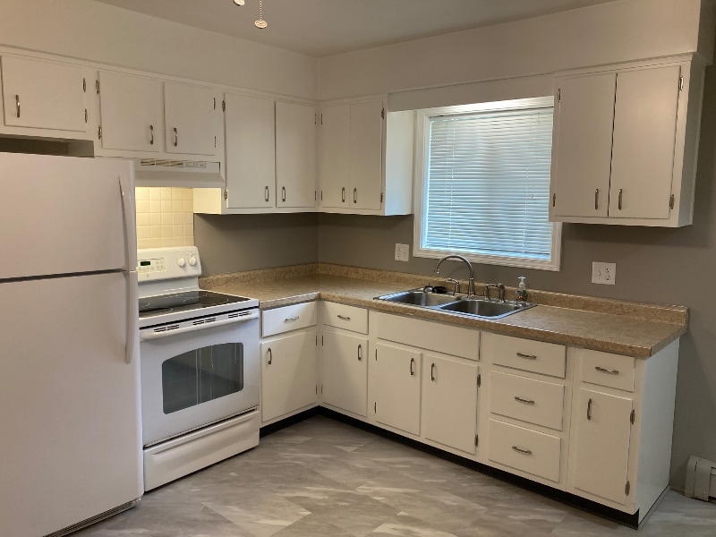 Photo - 4612-4612 Tolland Ave