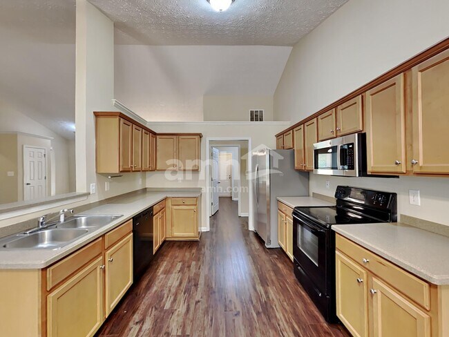 Foto del edificio - 303 Cole Creek Dr